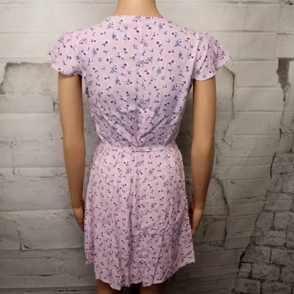 Forever 21 Wrap Dress - Picture 3 of 6